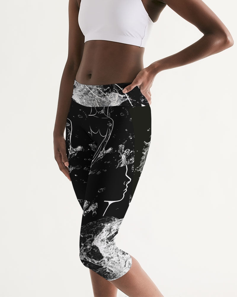 Universe A1 Women's Mid-Rise Capri