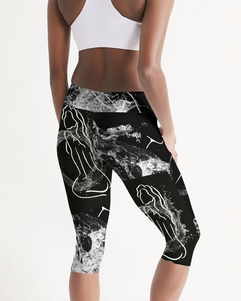 Universe A1 Women's Mid-Rise Capri